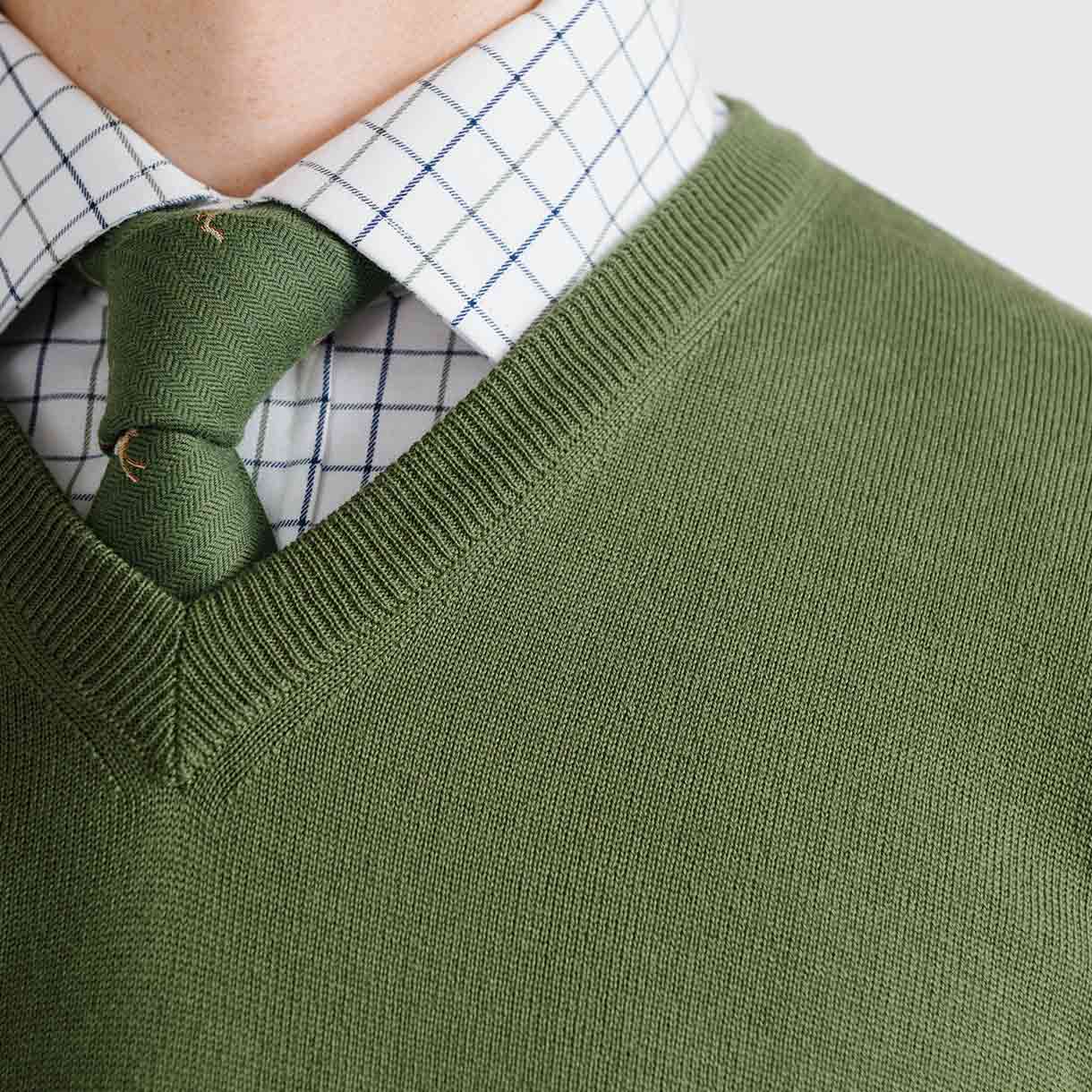 MK27-Mens-Leaf-V-Neck-3.jpg