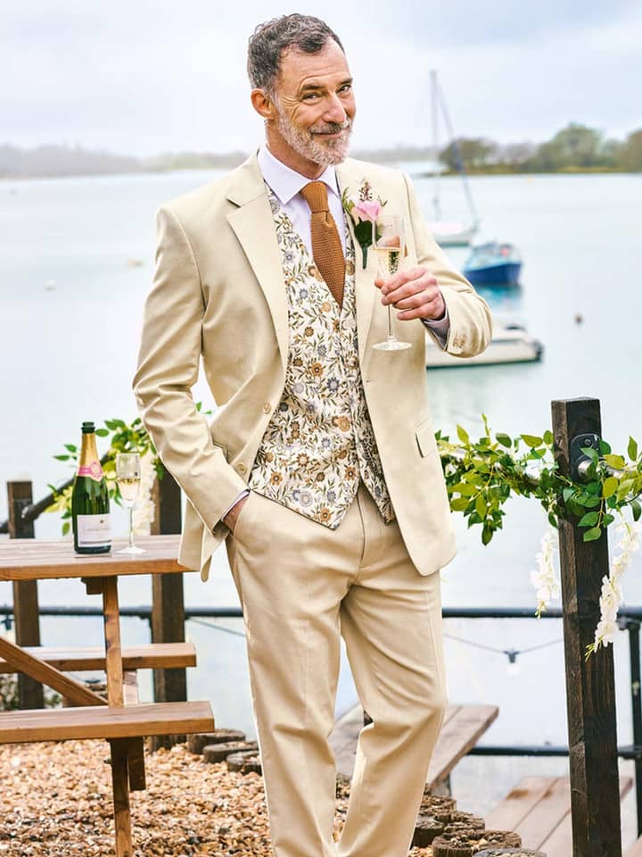 Men's Stone Cotton & Linen Suit On Model