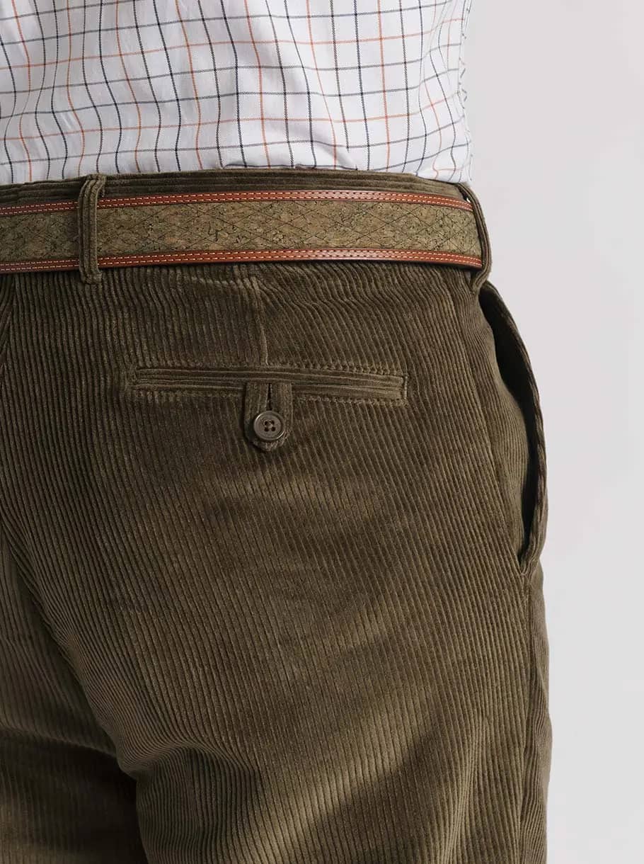 mens-moss-green-corduroy-trousers-pockets.webp